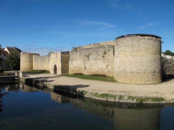 Le château médiéval de Brie-Comte-Robert
